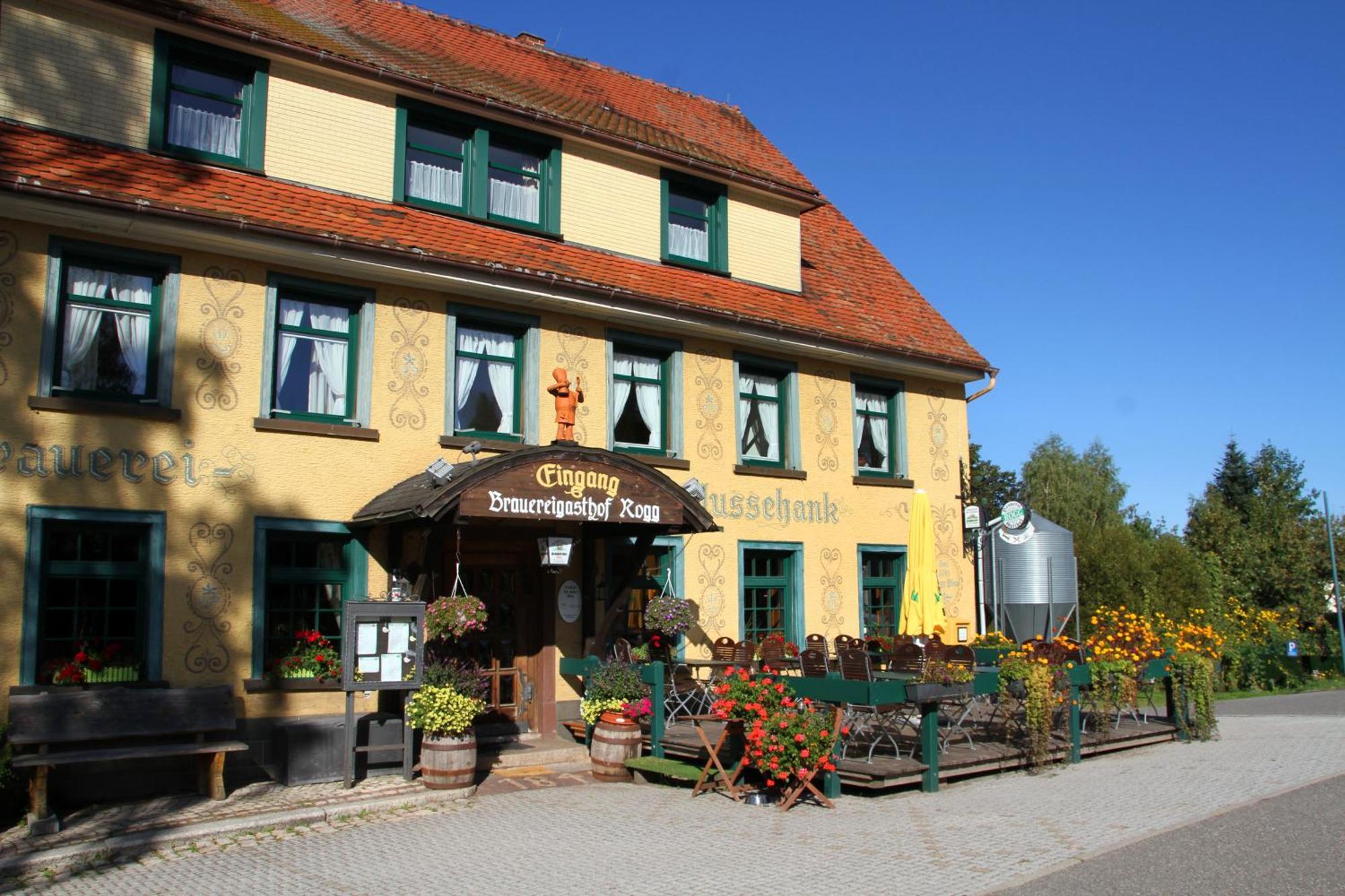 Brauereigasthof Rogg Lenzkirch Exterior photo